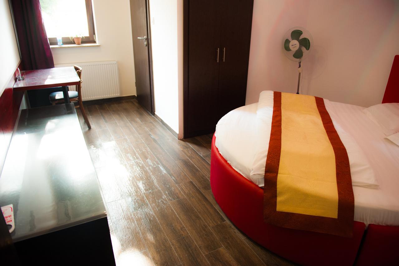 Budapest Garden Hotel ブダペスト エクステリア 写真